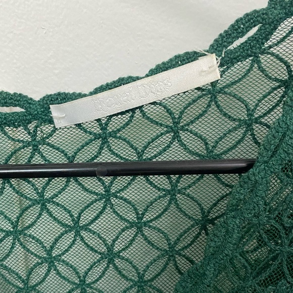 Royal digs green lace tunic - Picture 4 of 5